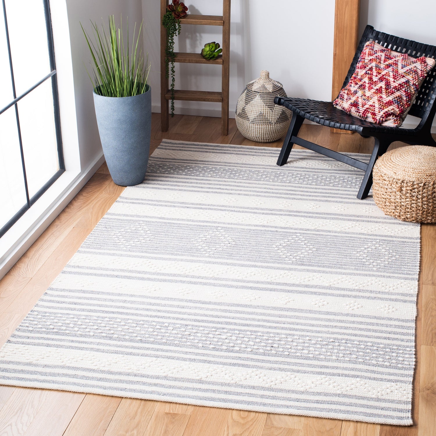 Safavieh Striped Kilim Stk511G Silver/Ivory Rugs.