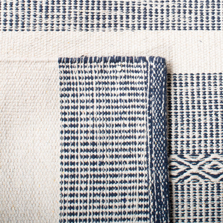 Safavieh Striped Kilim Stk515N Navy/Ivory Rugs.