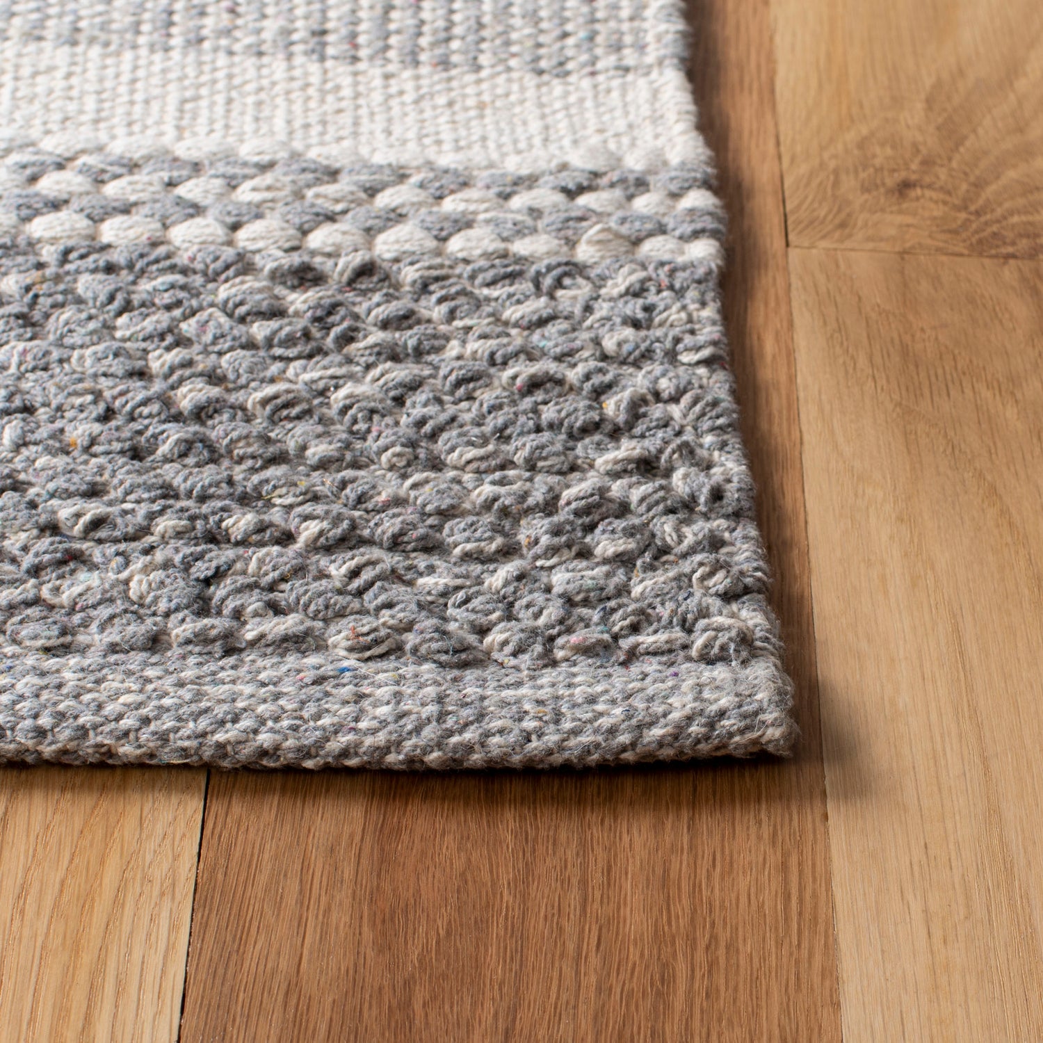 Safavieh Striped Kilim Stk519A Ivory/Grey Rugs.