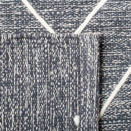 Safavieh Striped Kilim Stk520H Dark Grey Rugs.