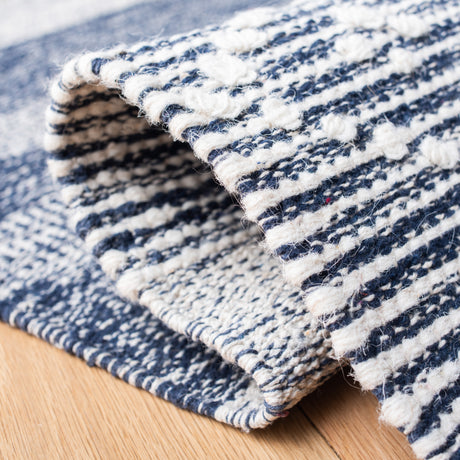 Safavieh Striped Kilim Stk522N Navy/Ivory Rugs.
