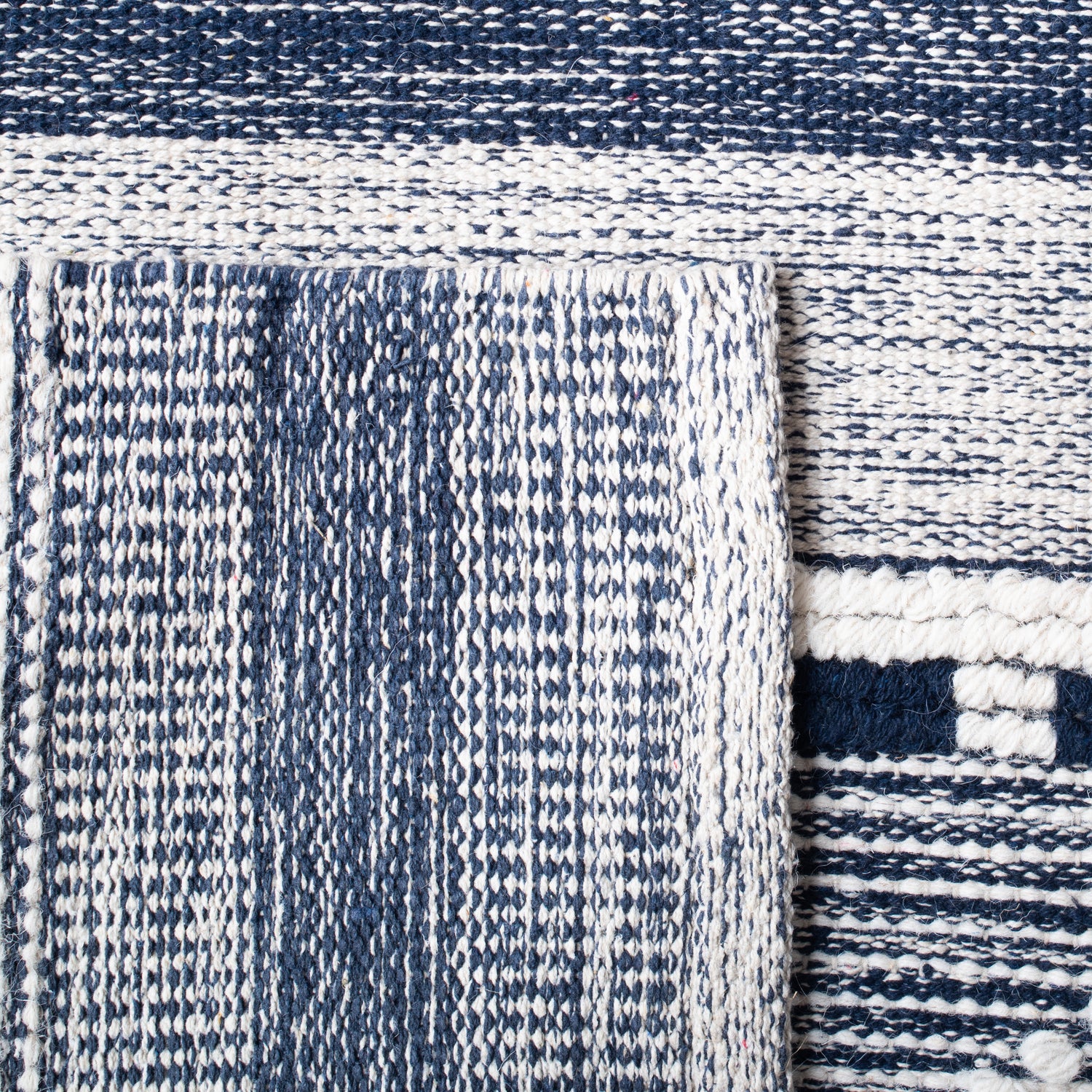 Safavieh Striped Kilim Stk522N Navy/Ivory Rugs.