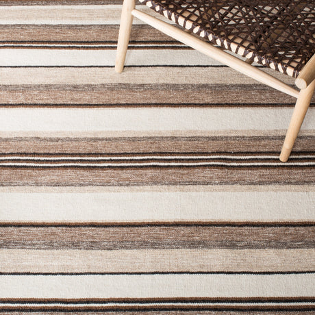 Safavieh Striped Kilim Stk601A Natural/Ivory Rugs.