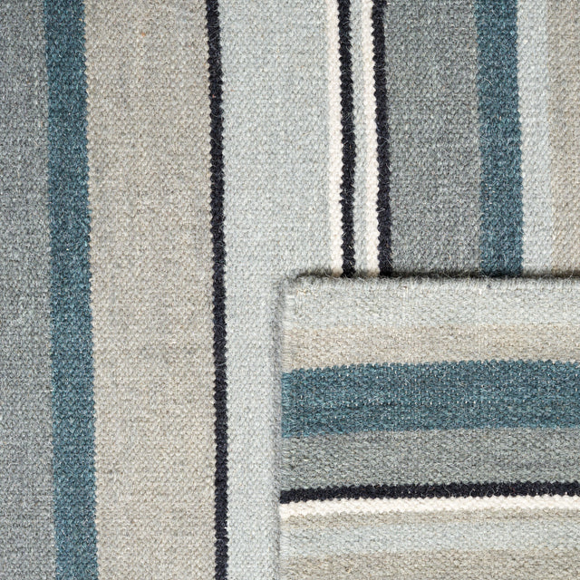 Safavieh Striped Kilim Stk601F Grey Rugs.
