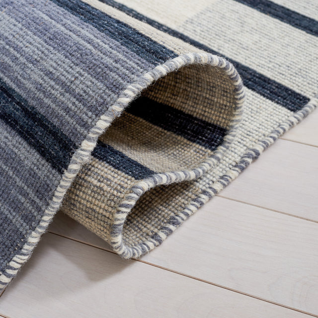Safavieh Striped Kilim Stk704G Light Grey/Black Rug.