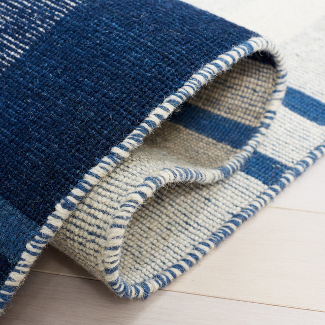 Safavieh Striped Kilim Stk707M Blue/Beige Rug.