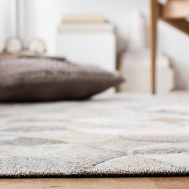 Safavieh Studio Leather Stl231F Ivory/Grey Rugs.