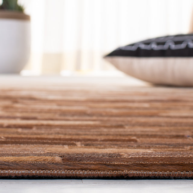 Safavieh Studio Leather Stl805A Ivory/Brown Rugs.