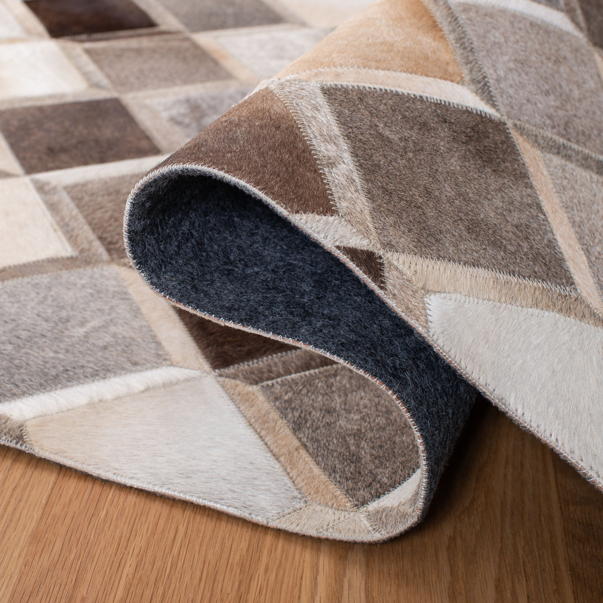 Safavieh Studio Leather Stl807A Ivory/Grey Rugs.