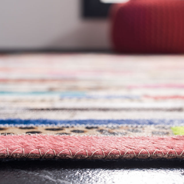 Safavieh Studio Leather Stl808A Ivory/Blue Rugs.