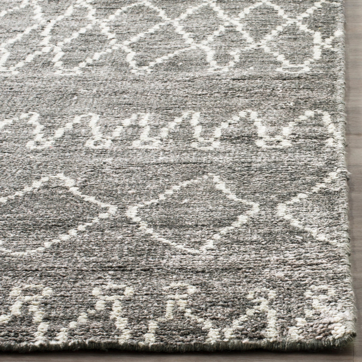 Safavieh Stone Wash Stw312A Grey/Beige Rug.