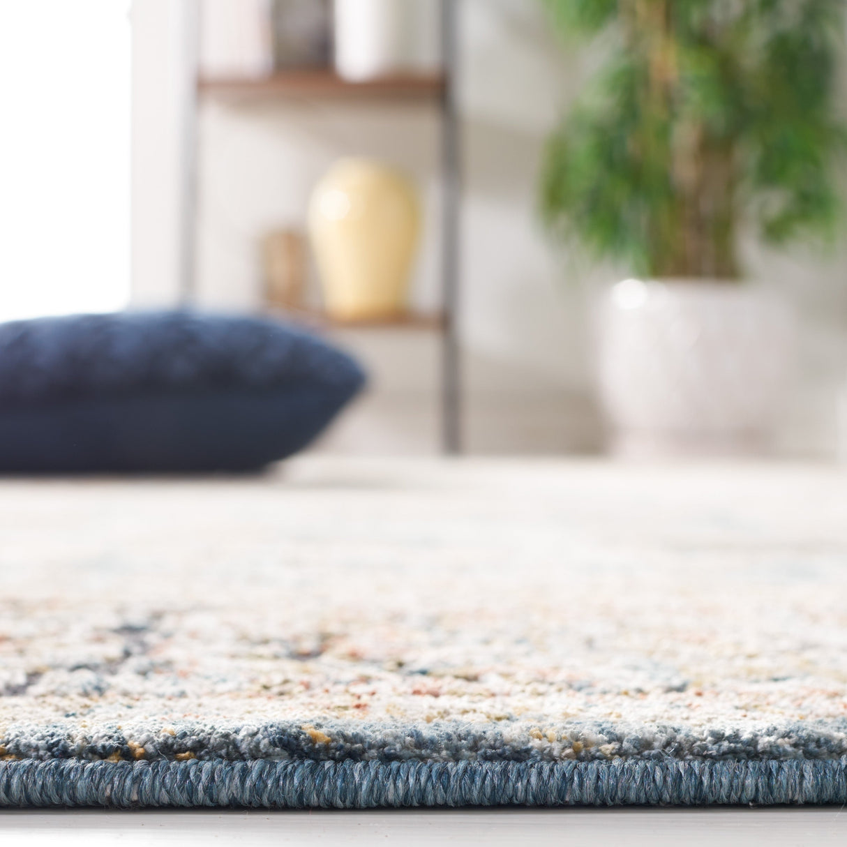 Safavieh Silverado Svd112M Blue/Rust Rug.