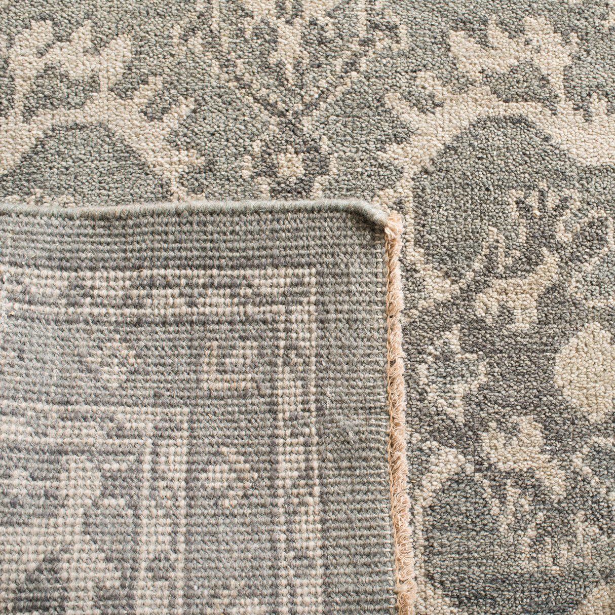 Safavieh Sivas Svs131A Grey/Ivory Rug.