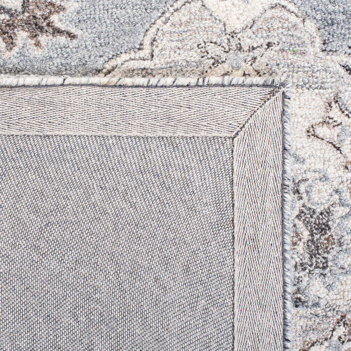 Safavieh Suzani Szn331A Grey/Ivory Rug.