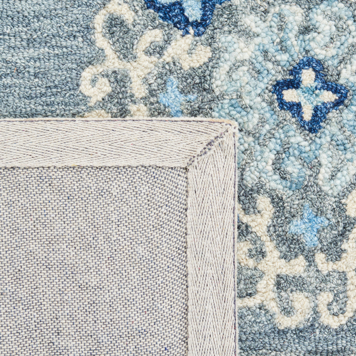 Safavieh Suzani Szn504F Grey/Ivory Rugs.