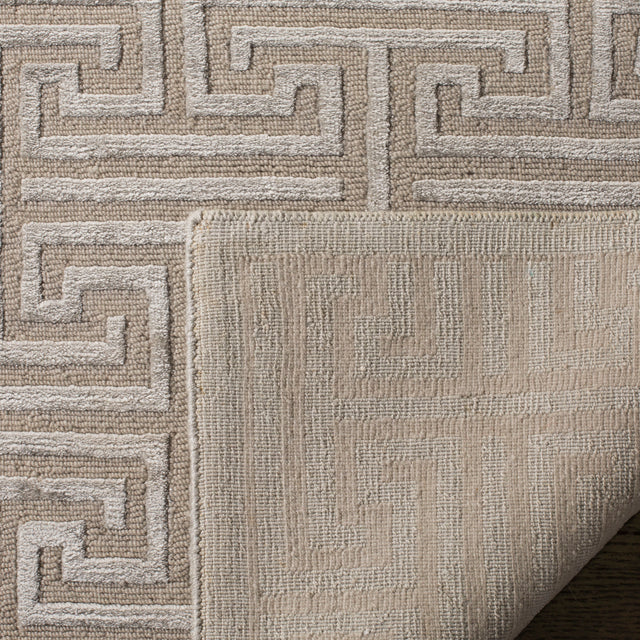 Safavieh Tibetan Tb427D Grey Rug.