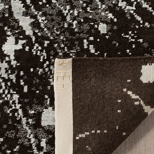 Safavieh Tibetan Tb927A Silver/Black Rugs.