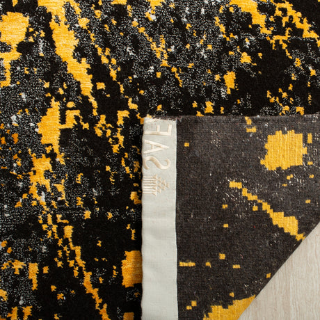 Safavieh Tibetan Tb927B Gold/Black Rugs.
