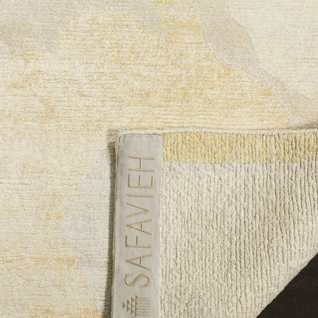 Safavieh Tibetan Tb956A Creme/Yellow Rug.