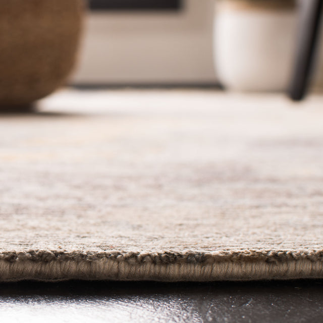 Safavieh Tiffany Tfn801A Grey/Gold Rug.