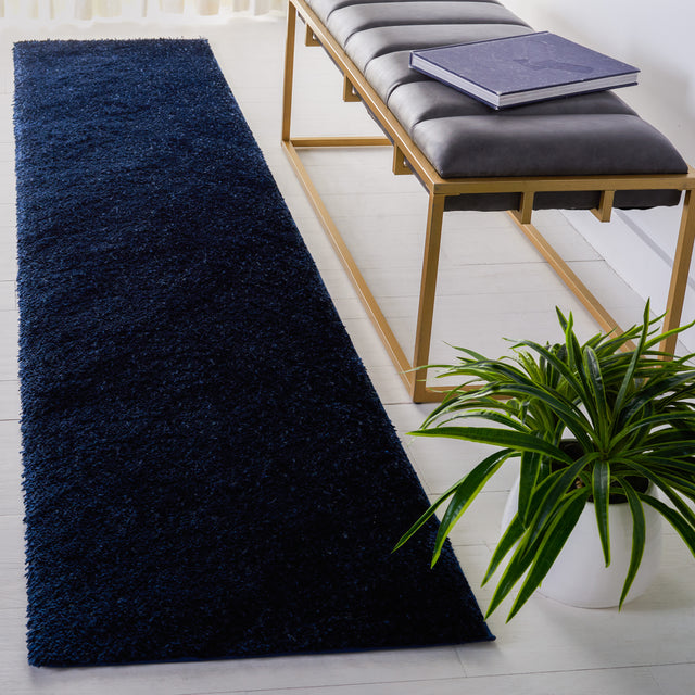 Safavieh Tahoe Shag Tho670N Navy Rug.