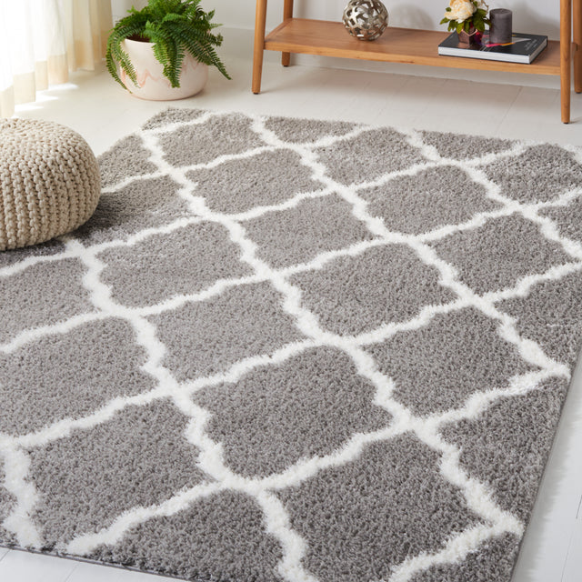 Safavieh Tahoe Shag Tho675F Grey/White Rug.