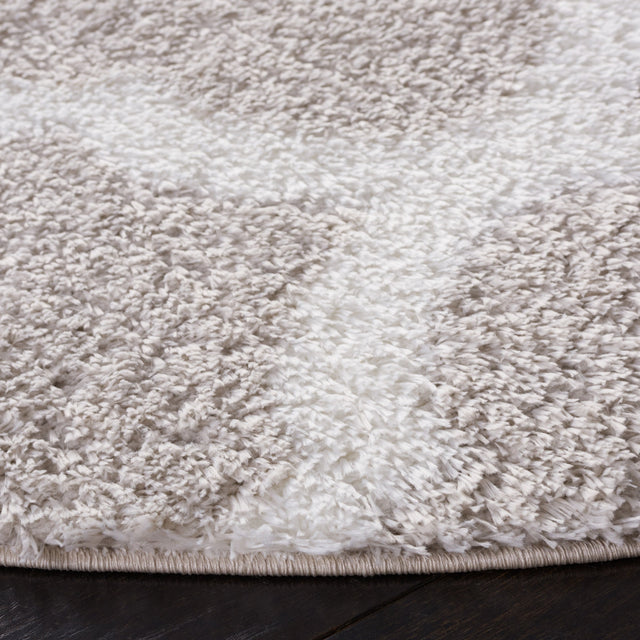Safavieh Tahoe Shag Tho675G Silver/White Rug.