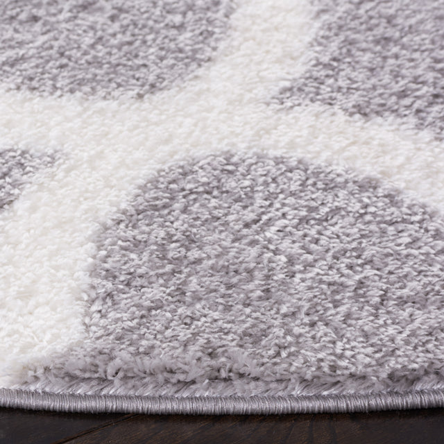Safavieh Tahoe Shag Tho675H Light Grey/White Rug.