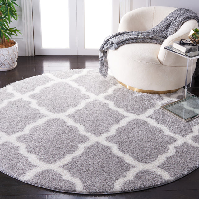 Safavieh Tahoe Shag Tho675H Light Grey/White Rug.