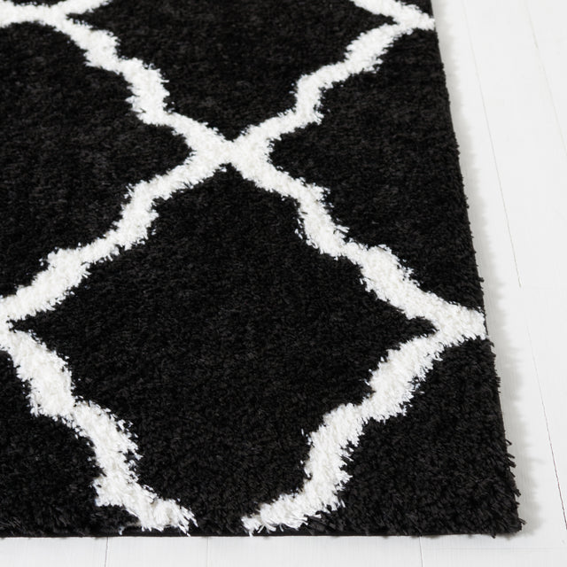 Safavieh Tahoe Shag Tho675Z Black/White Rug.