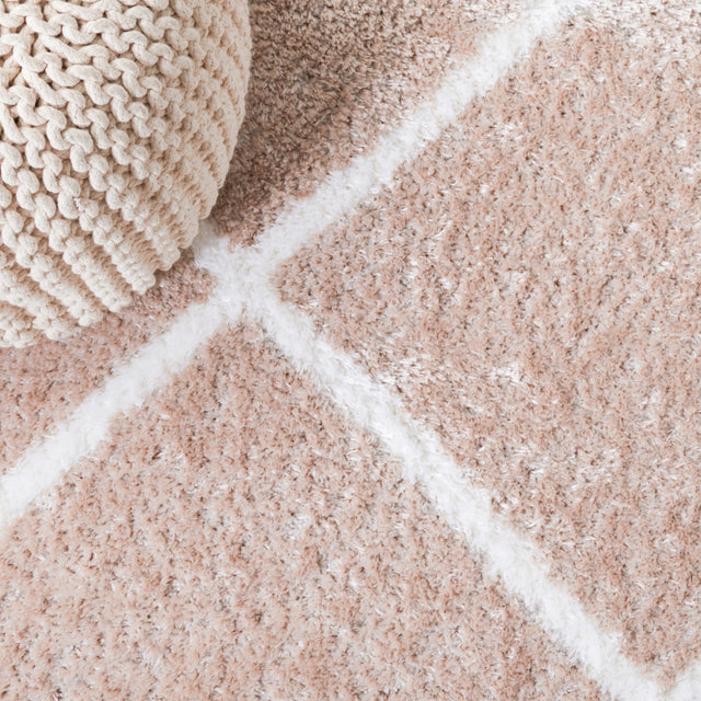 Safavieh Tahoe Shag Tho676B Beige/White Rug.