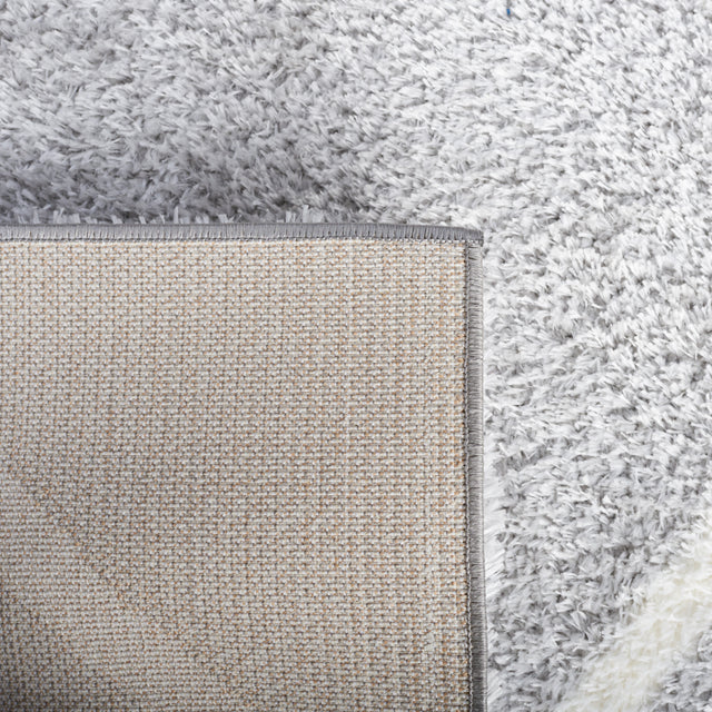 Safavieh Tahoe Shag Tho676F Light Grey/White Rug.