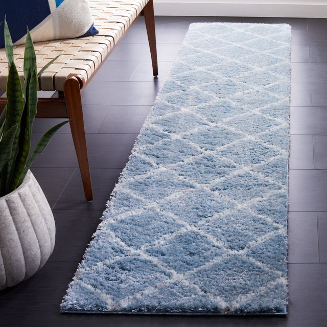 Safavieh Tahoe Shag Tho676M Blue/White Rug.