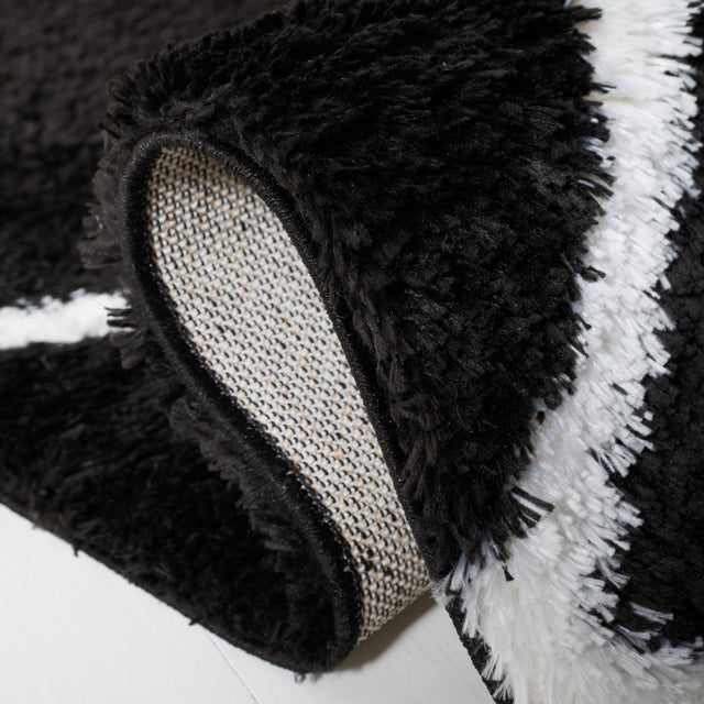 Safavieh Tahoe Shag Tho676Z Black/White Rug.