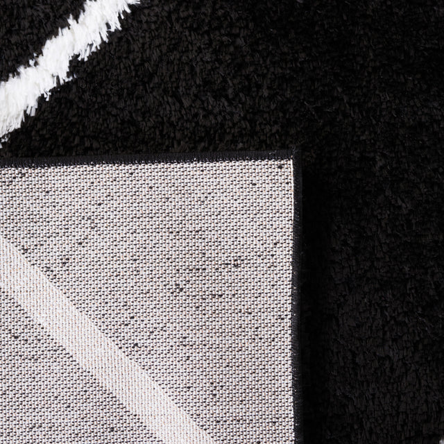 Safavieh Tahoe Shag Tho676Z Black/White Rug.