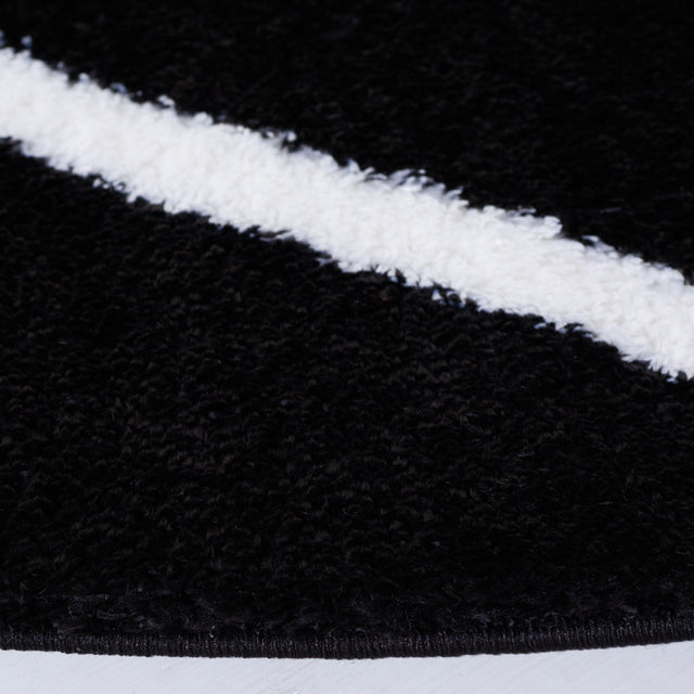 Safavieh Tahoe Shag Tho676Z Black/White Rug.
