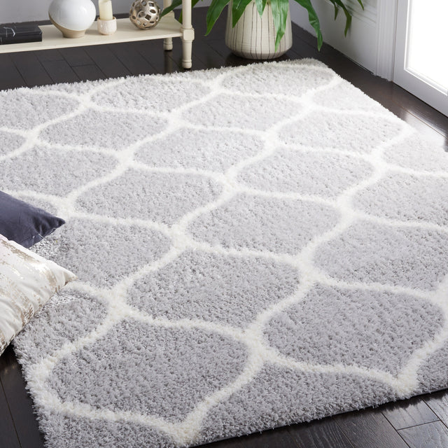 Safavieh Tahoe Shag Tho677F Light Grey/White Rug.