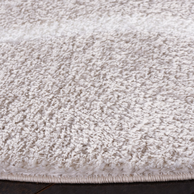 Safavieh Tahoe Shag Tho677G Silver/White Rug.