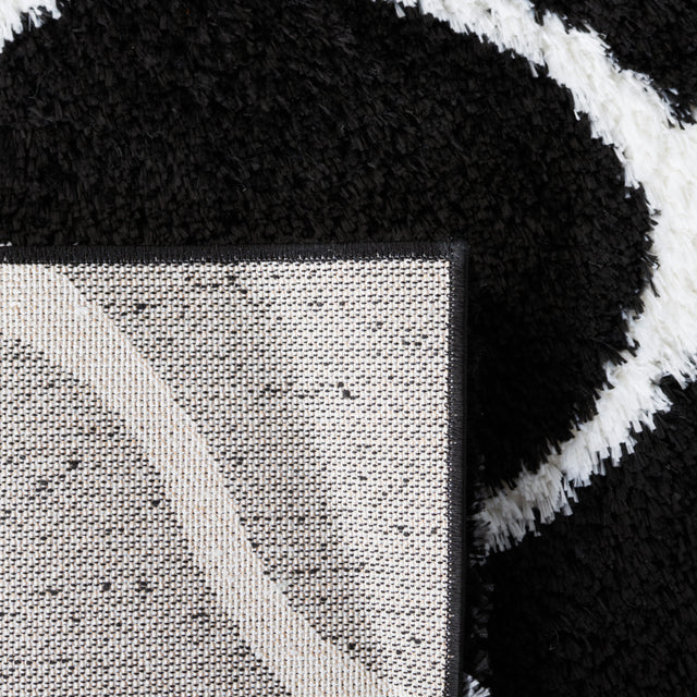 Safavieh Tahoe Shag Tho677Z Black/White Rug.