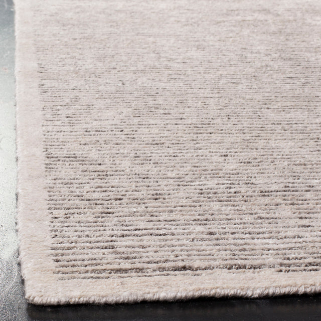 Safavieh Tibetan Tib555B Grey Rug.