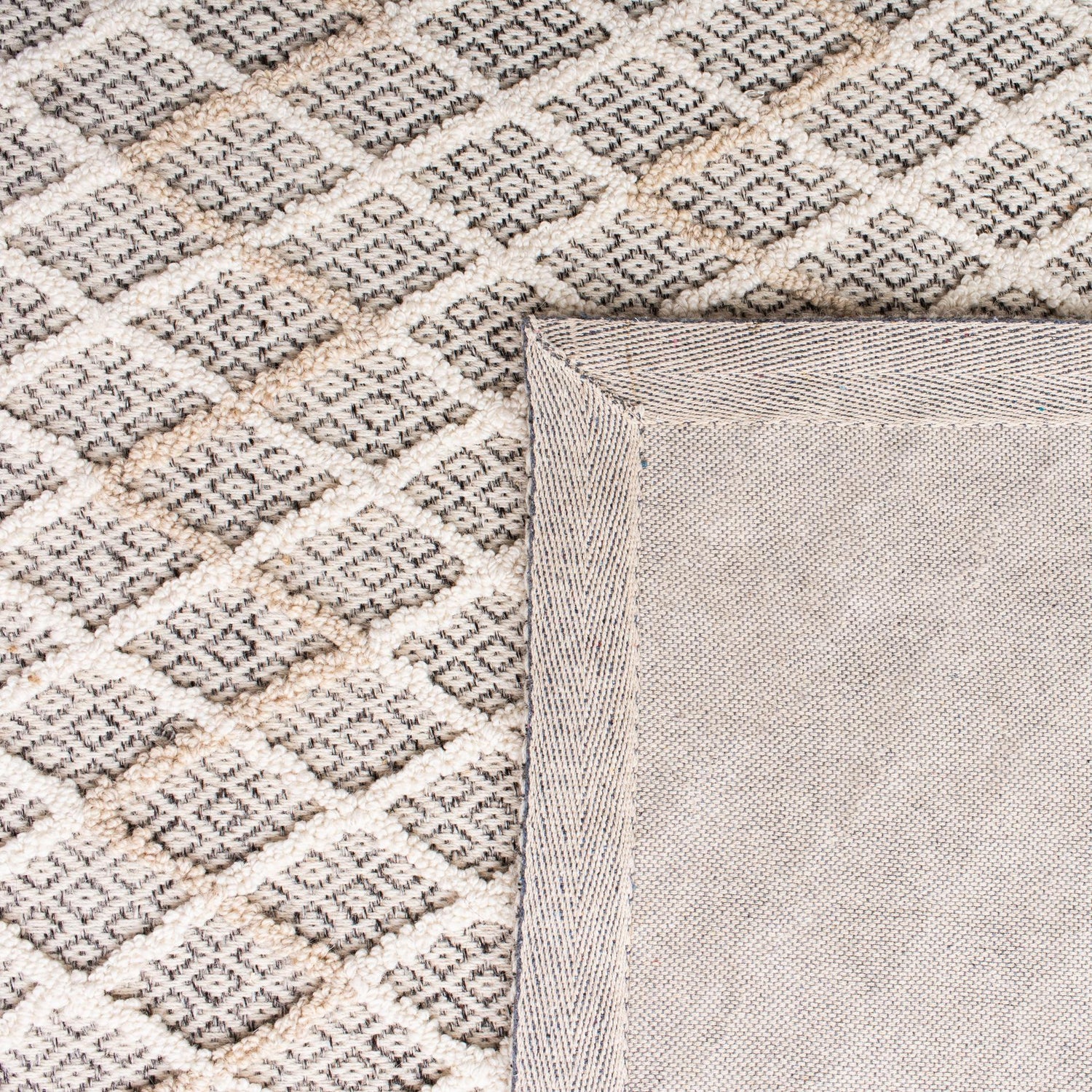Safavieh Trace Trc209A Ivory/Black Rugs.