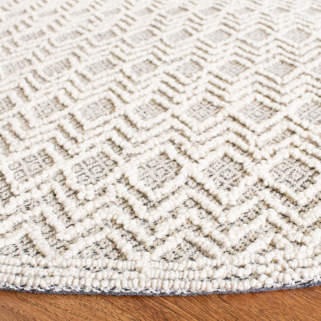 Safavieh Trace Trc211F Grey/Black Rug.