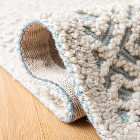 Safavieh Trace Trc224A Ivory/Blue Rugs.