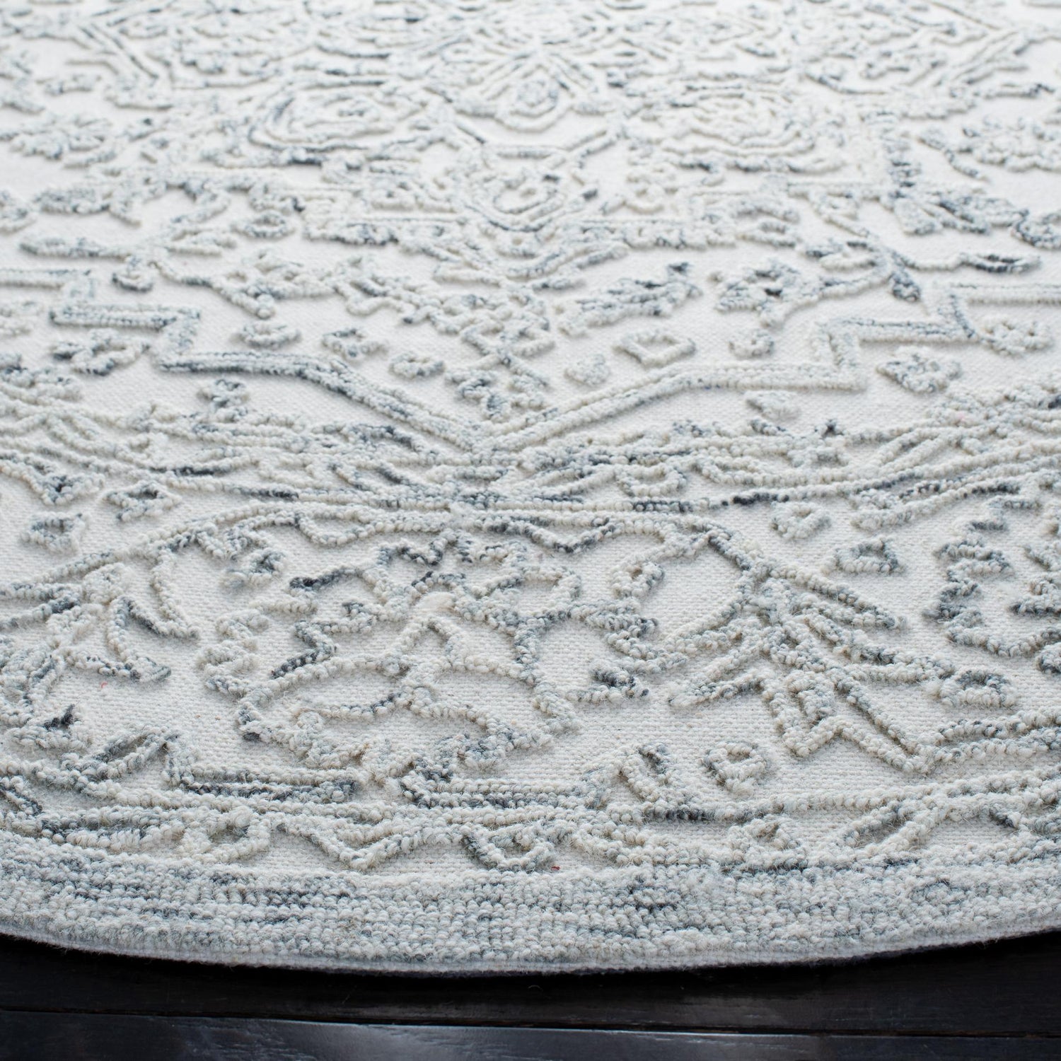 Safavieh Trace Trc302H Ivory/Charcoal Rugs.