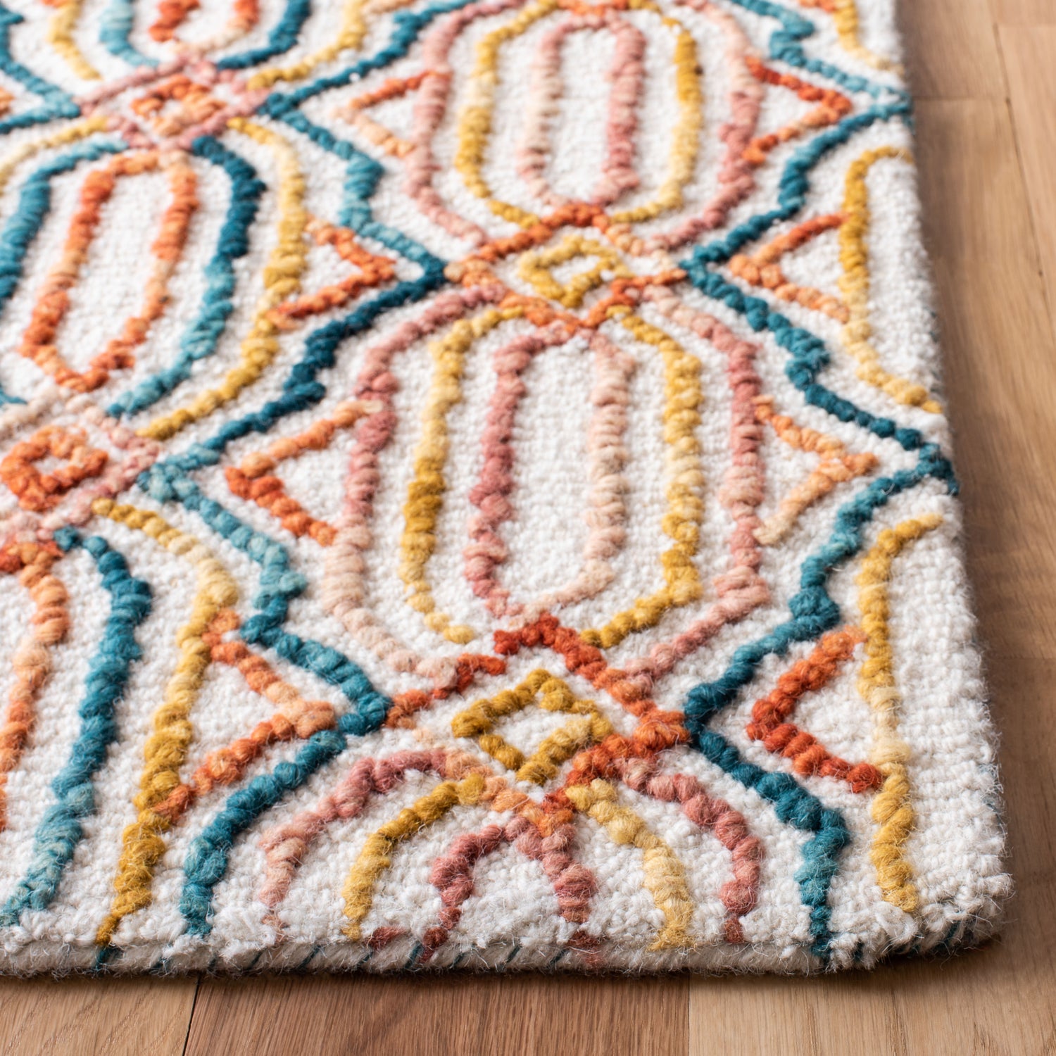 Safavieh Trace Trc511A Ivory/Navy Rugs.