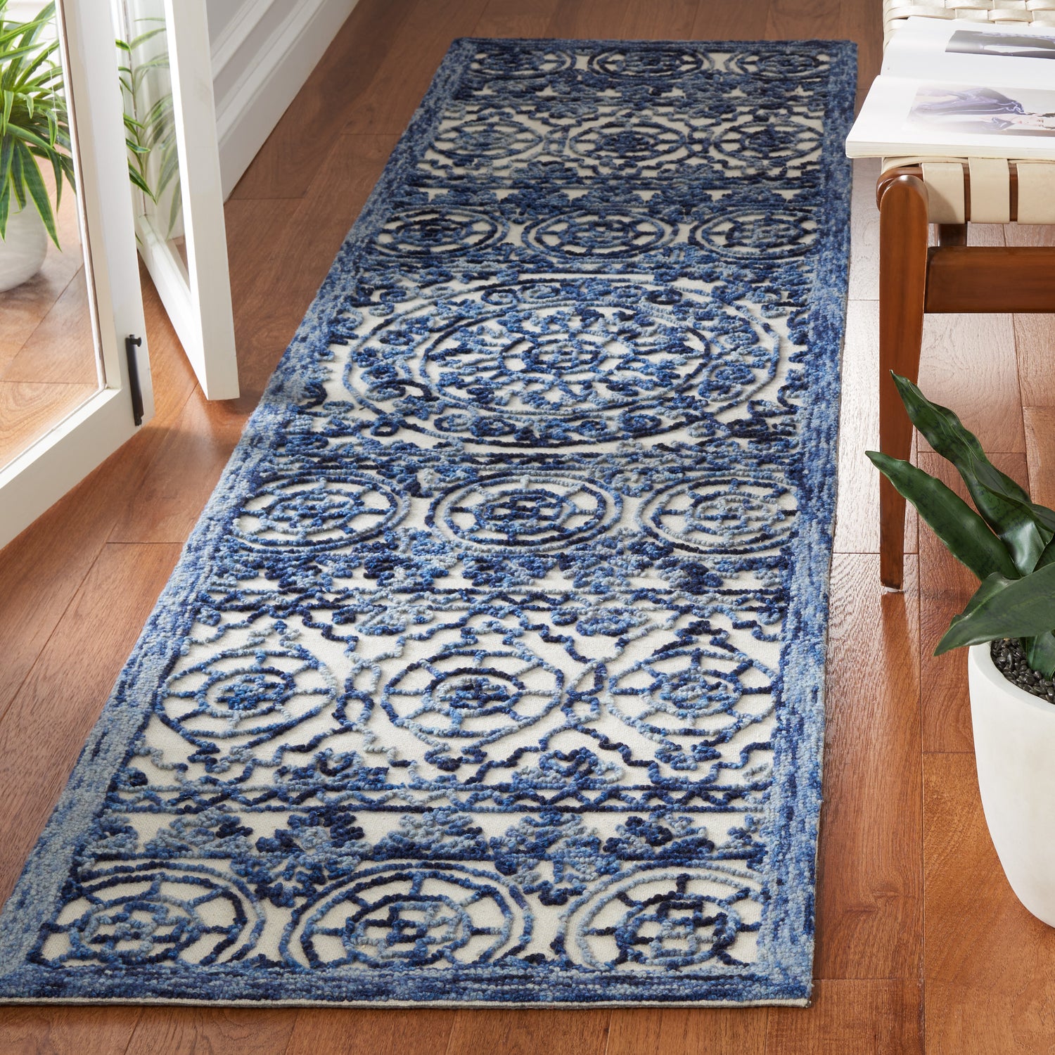 Safavieh Trace Trc701N Navy/Ivory Rugs.