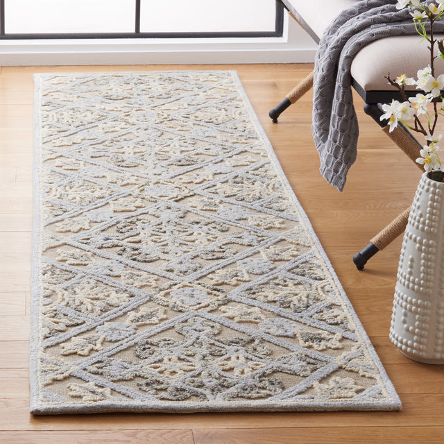Safavieh Trace Trc802B Beige/Silver Rug.