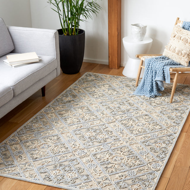 Safavieh Trace Trc802B Beige/Silver Rug.