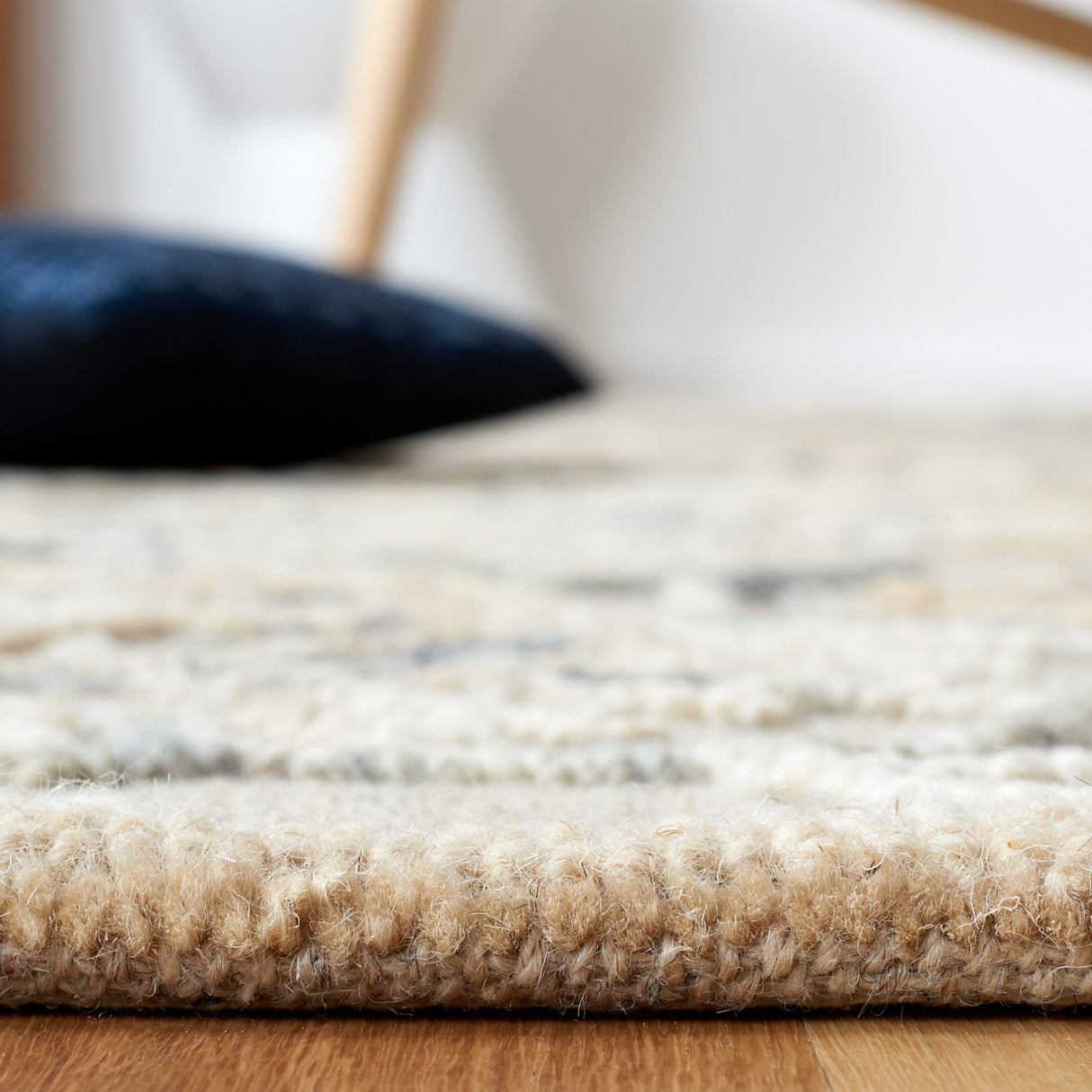 Safavieh Trace Trc803B Beige/Grey Rug.