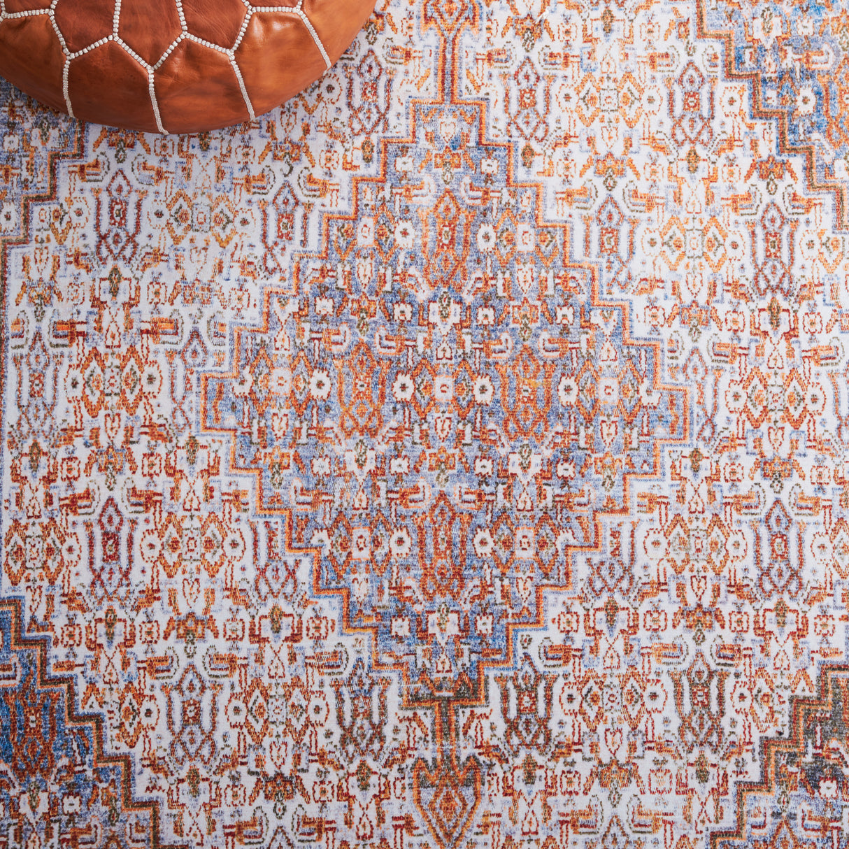 Safavieh Machine Washable Tucson Tsn166B Beige/Rust Rug.